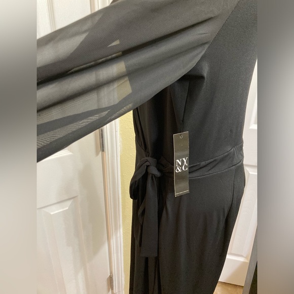 NWT New York and Company Jumpsuit Size Medium - Picture 4 of 12